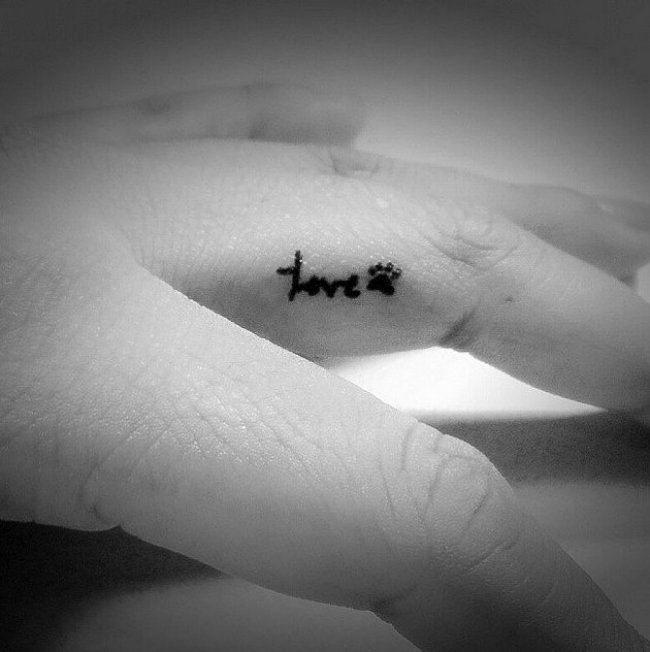 2 parmak dovme model tattoo
